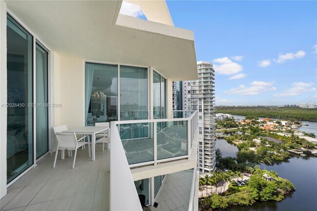 Building Photo - 250 Sunny Isles Blvd