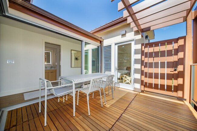 Building Photo - Modern Elegancy at Makali'i in Wailea – Finely Furnished 3 Bedrooms / 3 Bathrooms