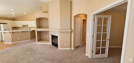 Building Photo - 2 Bedroom 2 bath 2 Car garage Plus Bonus R...