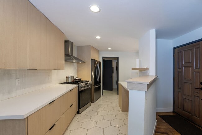 Building Photo - 250 Homestead Trl