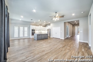 Building Photo - 2131 Thayer Cv