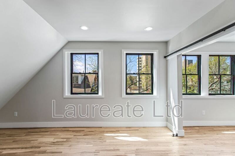 Building Photo - 2224 E 14th Ave