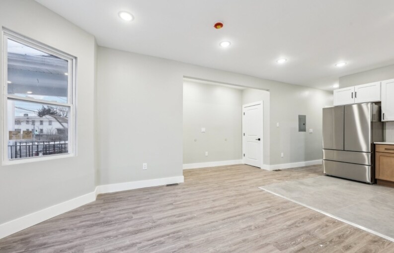 Building Photo - 95 Fabyan Pl