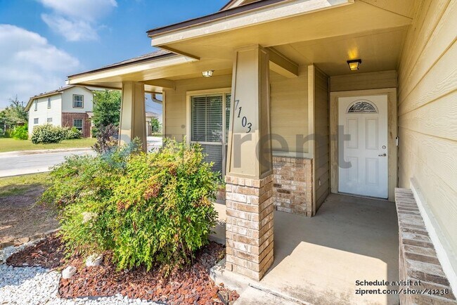 Building Photo - 7103 Magnolia Bluff