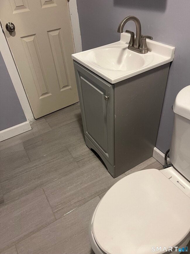 Building Photo - 11 7th St