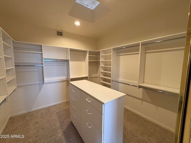 Building Photo - 25033 S Ribbonwood Dr