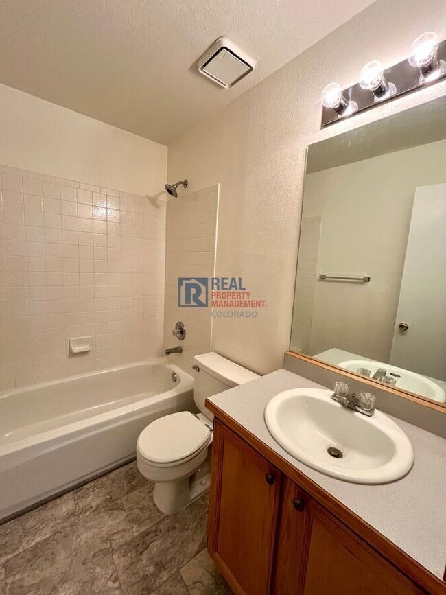 Building Photo - 5812 Granby Hill Dr