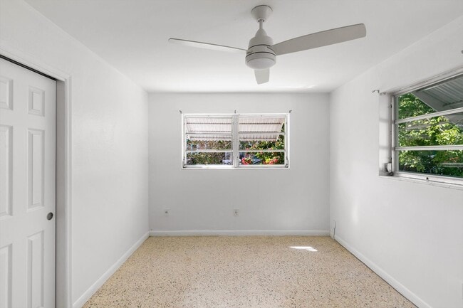 Building Photo - 2421 Patterson Ave