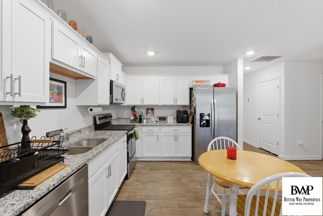 Building Photo - 1054 McKittrick Dr