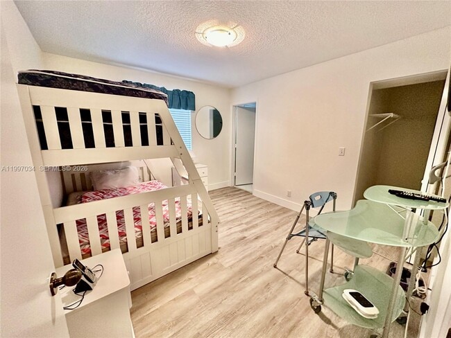 Building Photo - 2122 Pasa Verde Ln