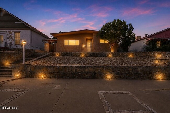 Building Photo - 2413 Copper Ave