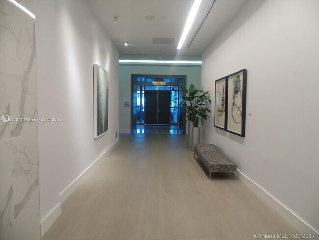 Building Photo - 17111 Biscayne Blvd