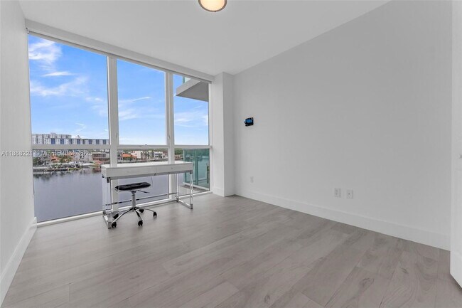 Building Photo - 400 Sunny Isles Blvd