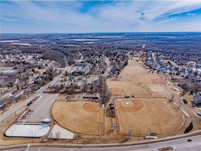 Building Photo - 143X Nutmeg Cir