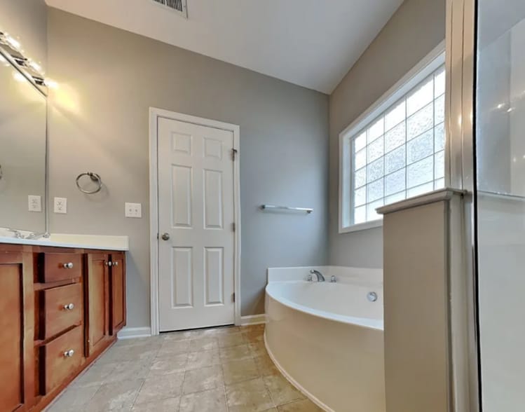 Building Photo - 160 Plott Hound Dr