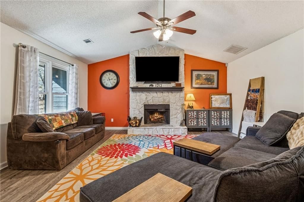 Building Photo - 1212 Torrey Pl SE