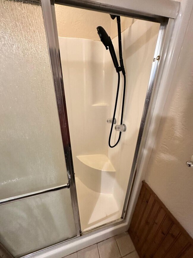 Building Photo - 1500 N Grant Dr