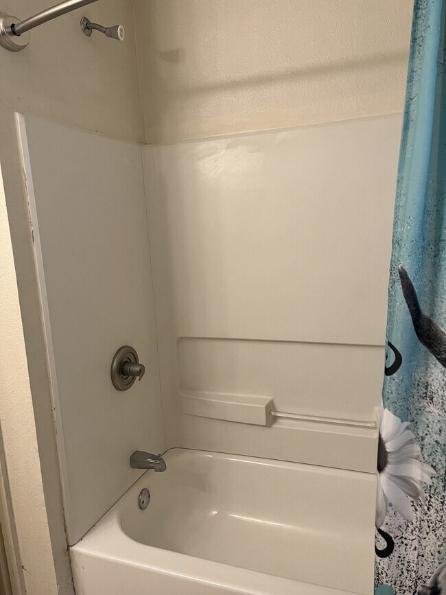 Building Photo - 107 Gamma Cir