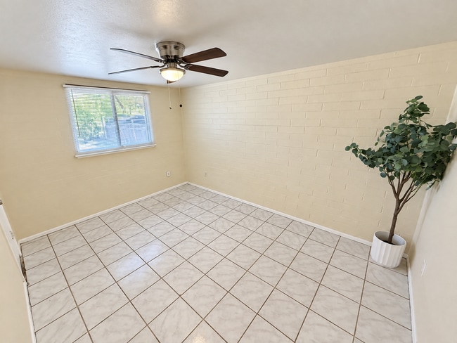 Building Photo - 3841 N 63rd Dr
