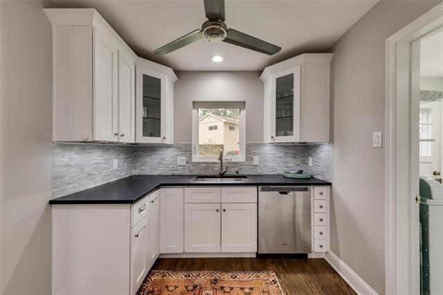 Building Photo - 3808 Shorecrest Dr