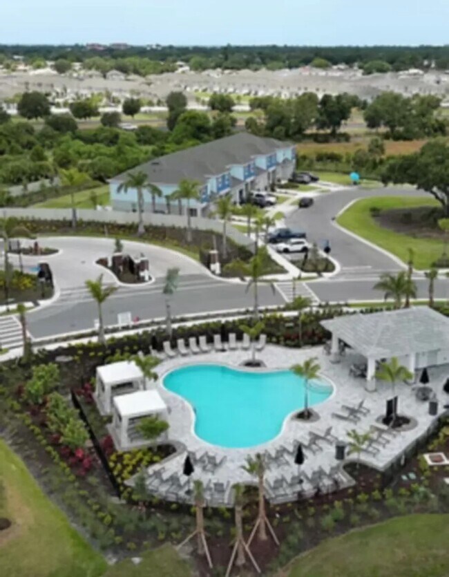 Building Photo - 15117 Cuzcorro Ct