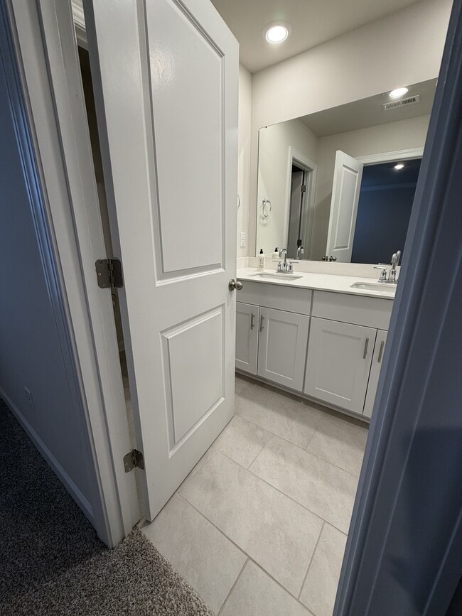 Building Photo - 1453 Old Rivers Rd