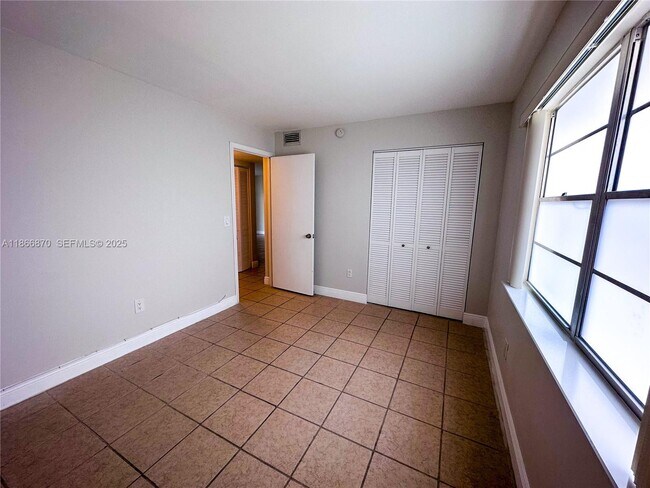 Building Photo - 7745 SW 86th St