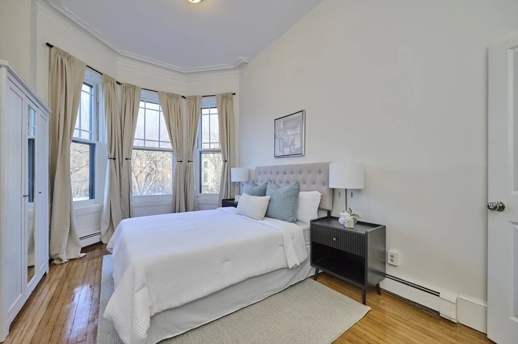 Building Photo - 160 Commonwealth Ave