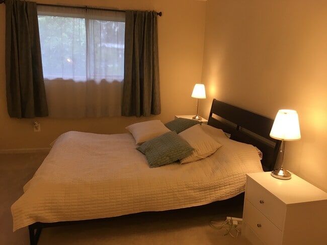 Building Photo - 7328 Lee Hwy