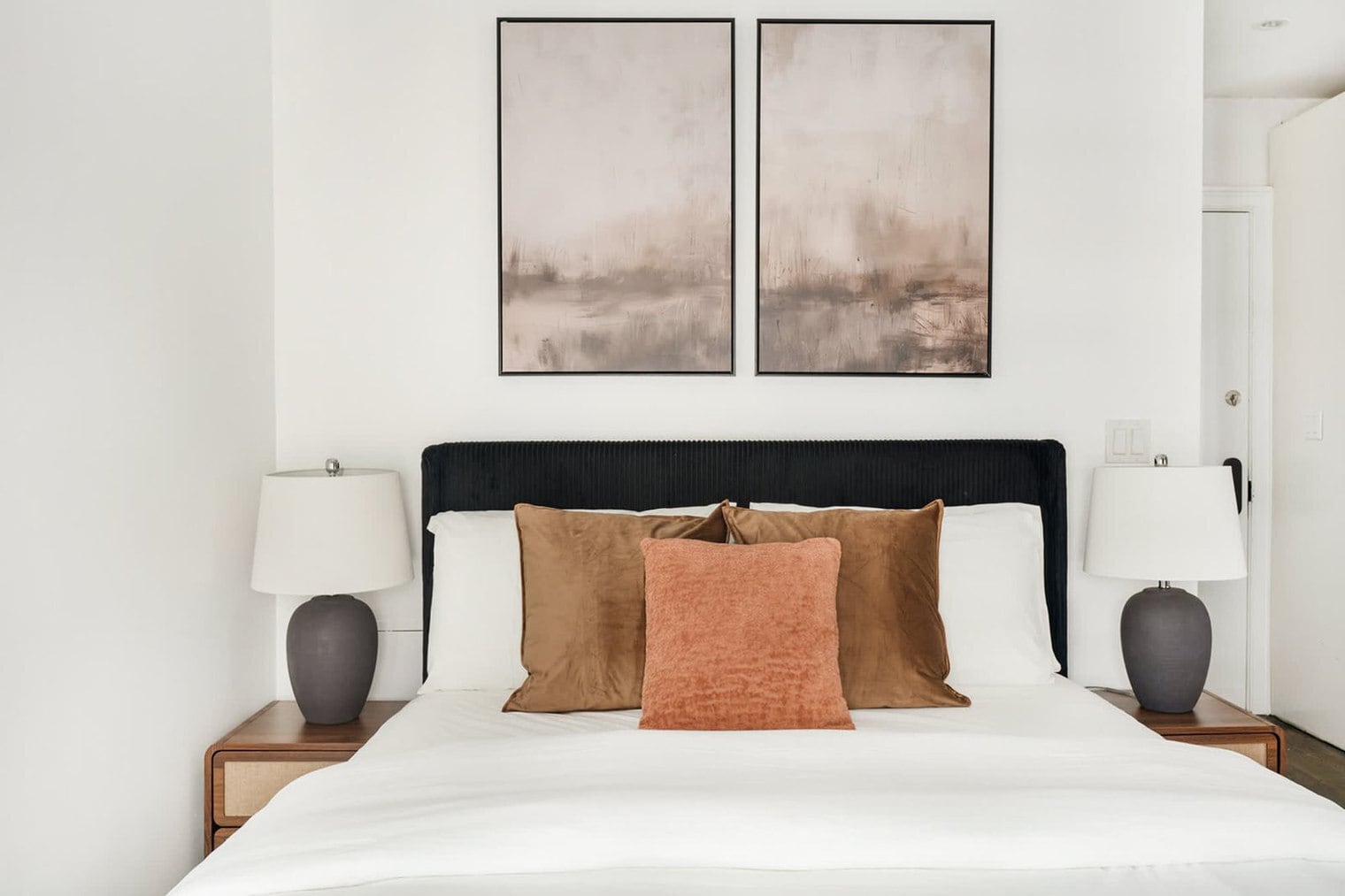 Building Photo - 10 5th Ave