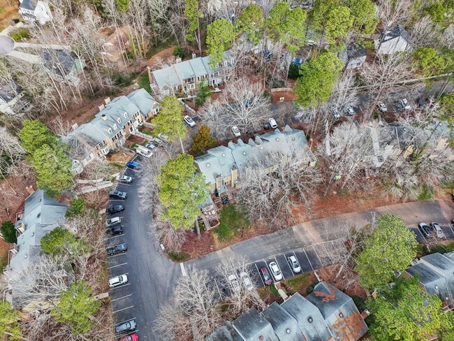 Building Photo - 4523 Hamptonshire Dr