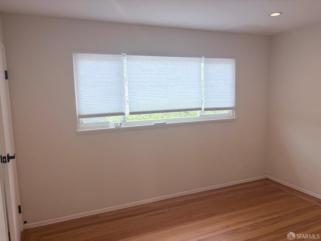 Building Photo - 2555 Sherwood Dr