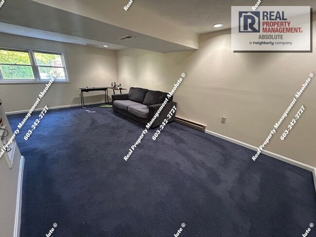 Building Photo - Spacious 3 bed 2.5 bath Townhome in Kessle...