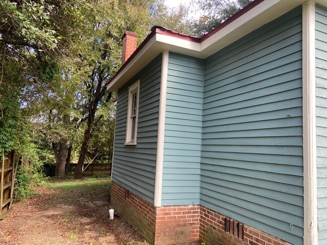 Building Photo - **AVAILABLE NOW**Historic Cusseta, GA 2 Be...