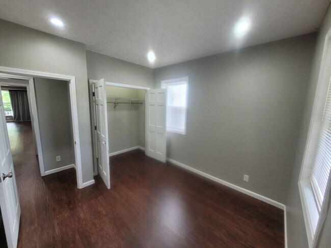 Building Photo - 612-616 South 10th Street