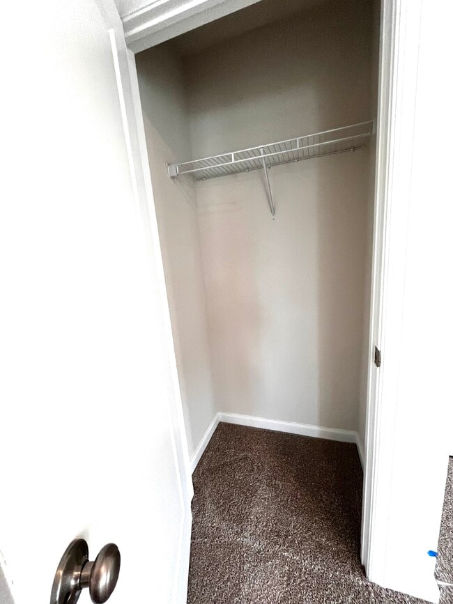 Building Photo - 18 Rothbury Ct