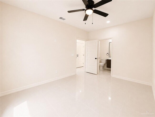 Building Photo - 500 N Emerald Ave