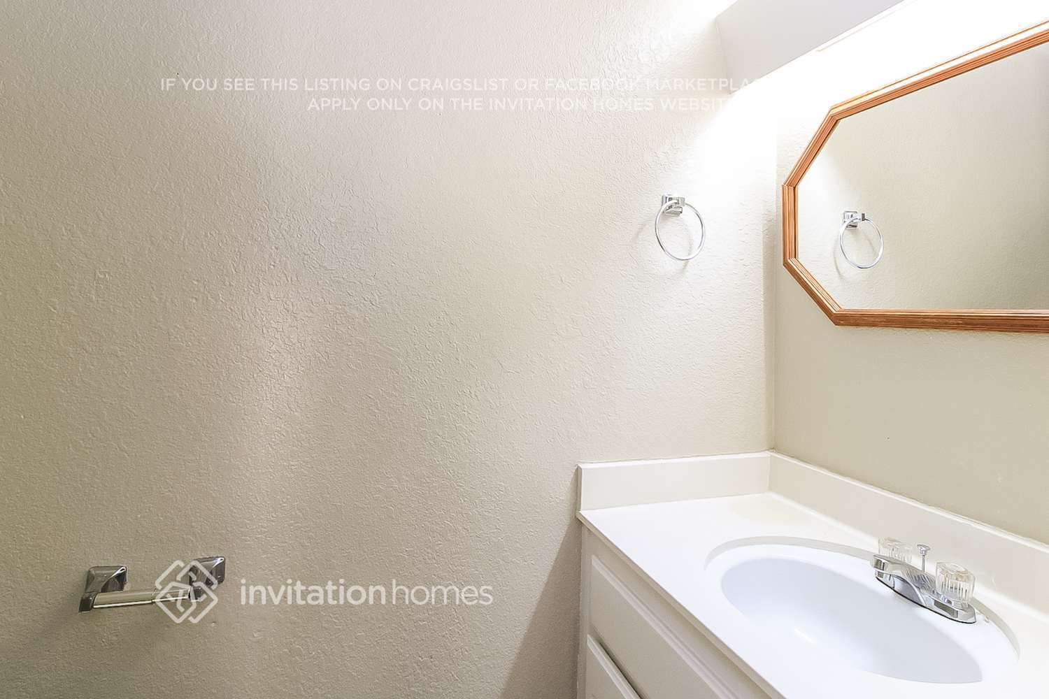Building Photo - 6036 Sun Dial Way