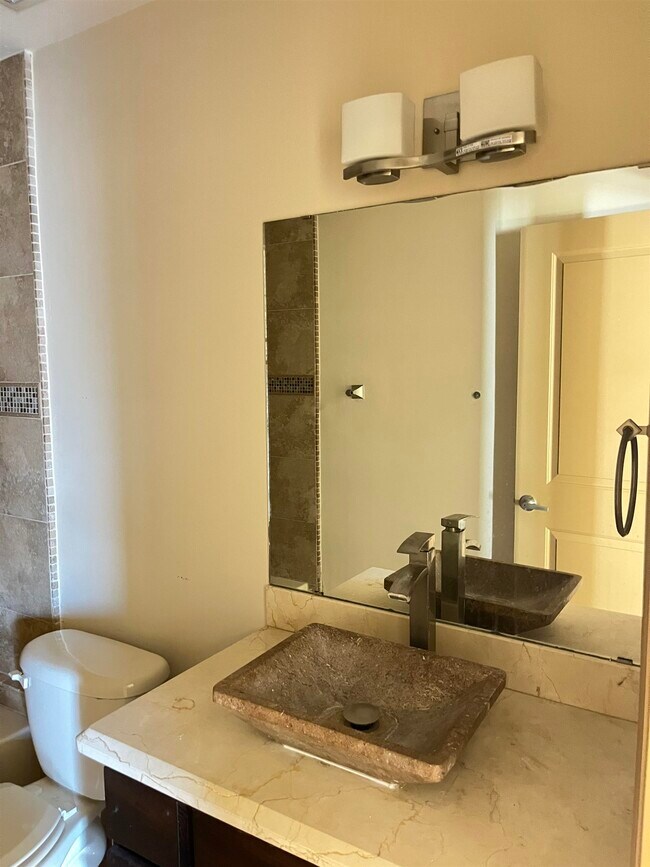 Building Photo - 3909 Ivana Ct