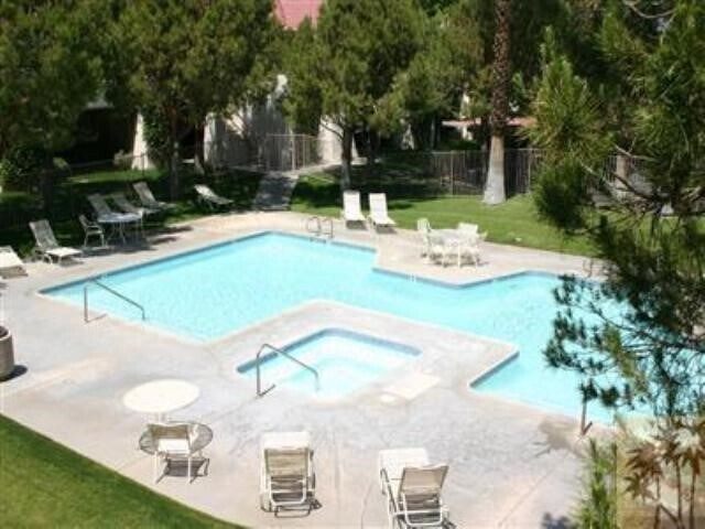 Building Photo - 2810 N Arcadia Ct