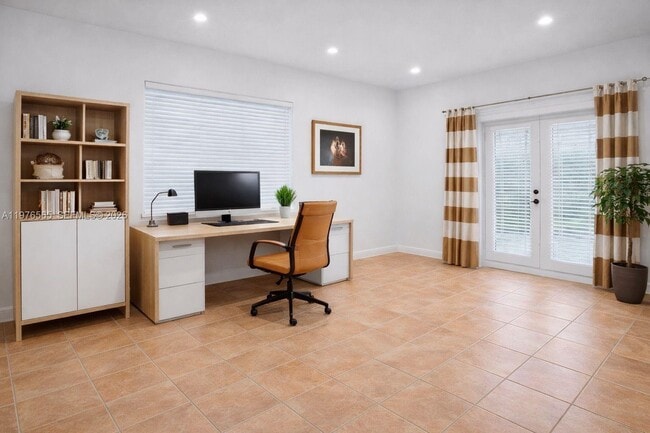 Building Photo - 100 SW 30th Rd