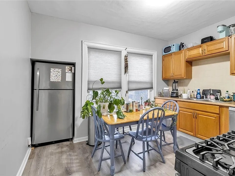 Building Photo - 580 Potomac Ave