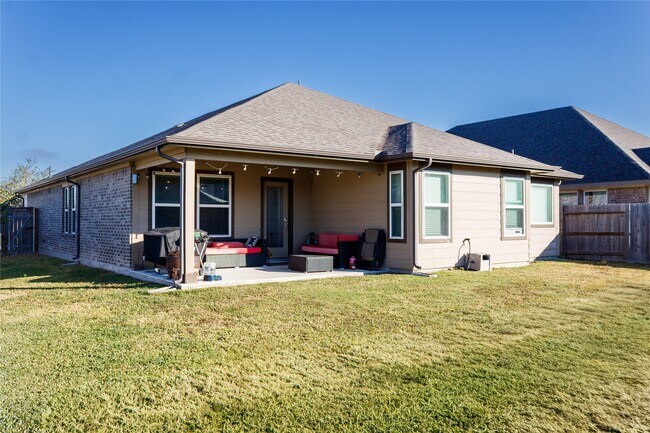 Building Photo - 10201 Waterwall Ln