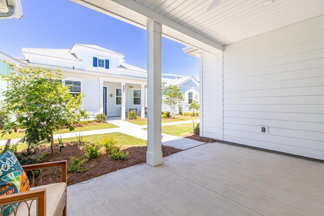 Building Photo - 8651 Sand dollar Dr