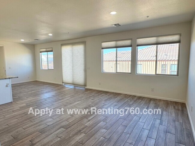 Building Photo - Prestigious Updated Home In Sage Estates