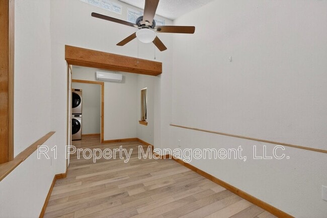 Building Photo - 515 Marble Ave
