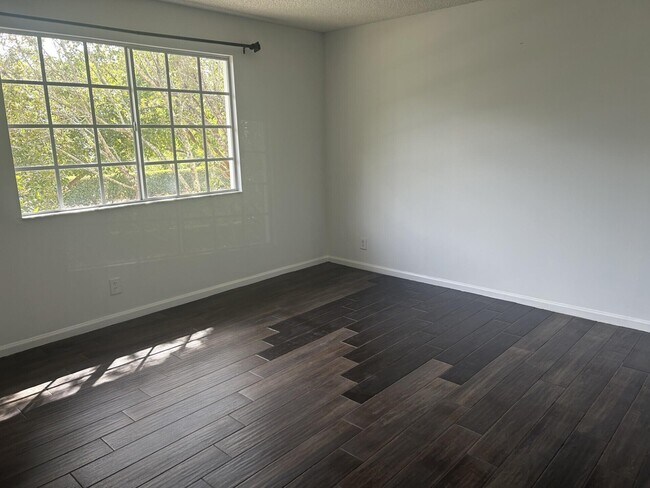 Building Photo - 1239 Imperial Lake Rd