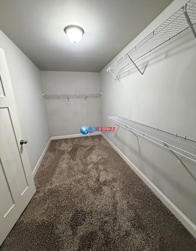 Building Photo - 4201 Towncastle Ln