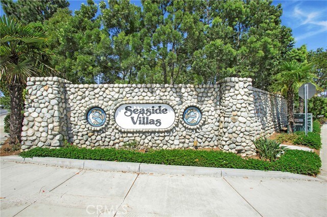 Building Photo - 25625 Bridgewater Ln