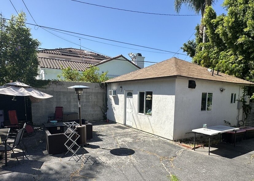 Building Photo - 4857 Haskell Ave